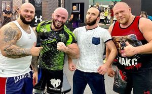 Магомед Исмаилов прокомментировал спарринг с Джиганом: "Ножки у него летят!"