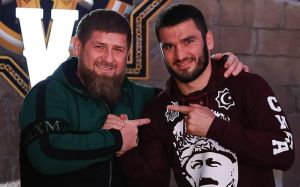 Артур Бетербиев - о словах Кадырова по поводу Хабиба Нурмагомедова: "Его реакция была адекватной"