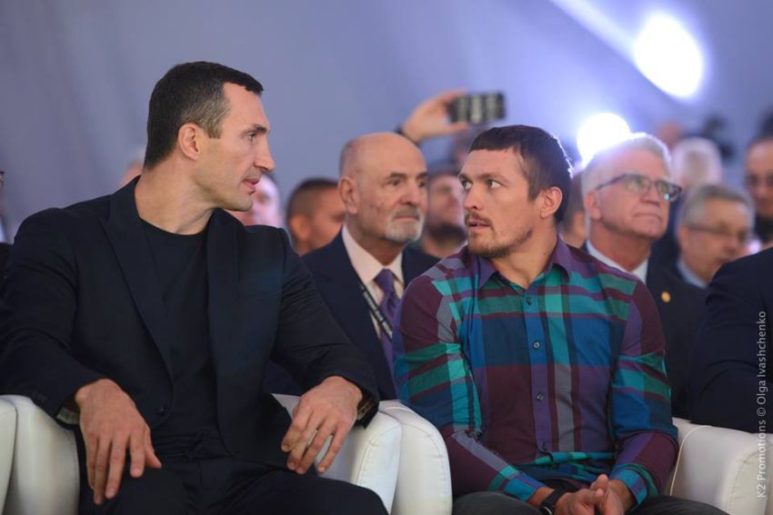 Александр Усик: "Братья Кличко дают мне советы, а Вова еще приезжает в тренировочный лагерь и спаррингует со мной"