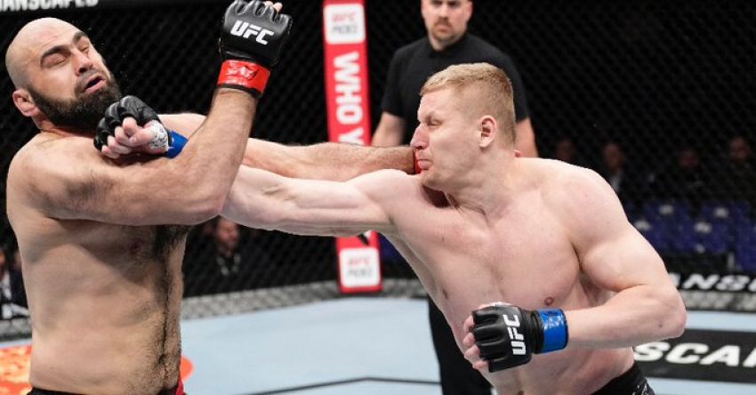 Сергей Павлович нокаутировал Шамиля Абдурахимова в первом раунде на UFC Fight Night 204