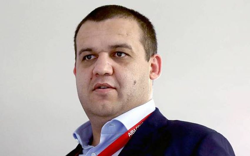 Умар Кремлев назвал сроки переноса боя Бетербиев - Дайнес