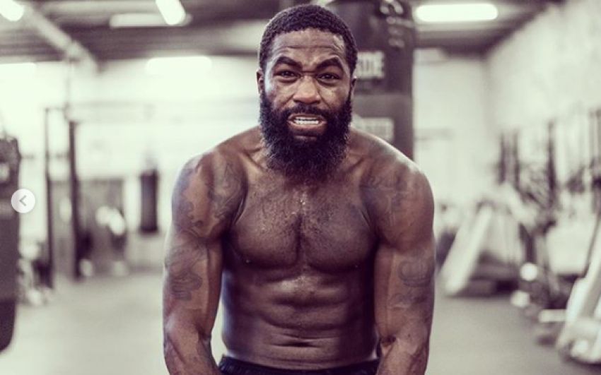 Эдриен Бронер продолжает подкалывать Мэнни Пакьяо в "Instagram"