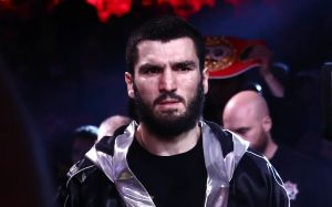 Артур Бетербиев: "Энтони Ярд напросился на бой со мной"
