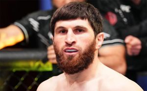 Магомед Анкалаев отреагировал на обвинения Перейры в срыве их боя