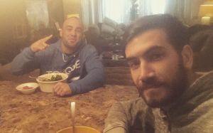 В лагерь Эдди Альвареза приглашён Джонас Бильяриньо, который помогал Жозе Альдо в подготовке к Конору МакГрегору