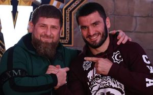 Артур Бетербиев ответил на негодование украинцев из-за его слов о Кадырове после победы над Смитом: "Не понравилось - что делать?"