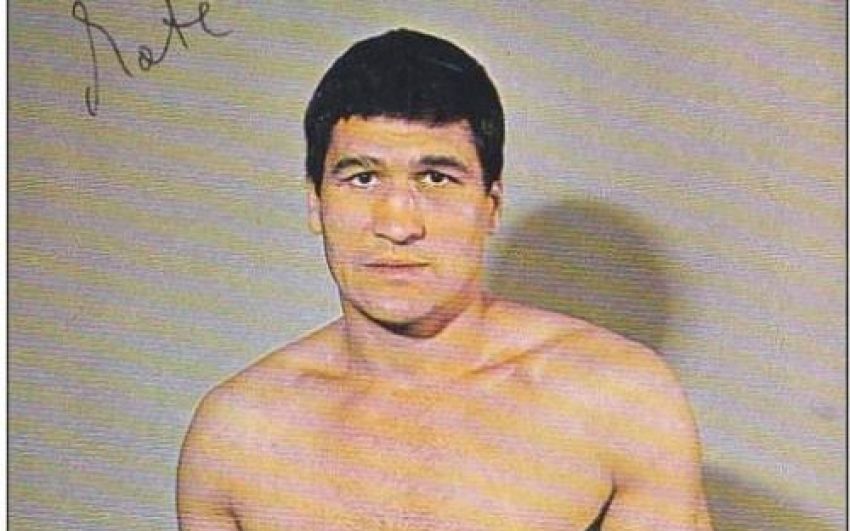Кадр дня: Сергей Ковалев за считанные минуты до спарринга с Головкиным
