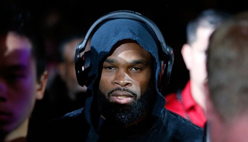 Tyron Woodley is about to knock out Covington hard