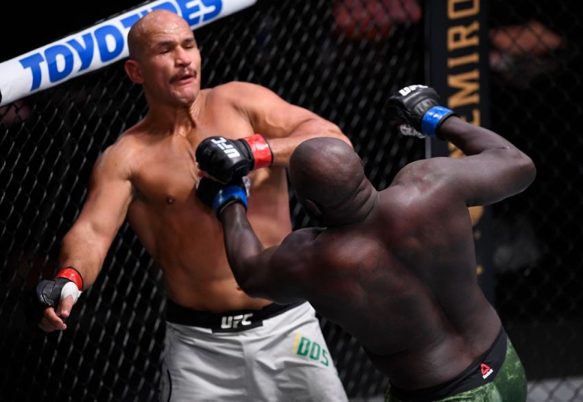 Джуниор Дос Сантос прокомментировал поражение от Розенстрайка на UFC 252