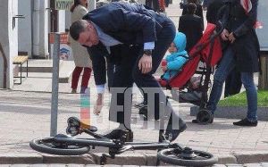 Мэр Киева Кличко упал с велосипеда, стоимостью в 5 тысяч евро 