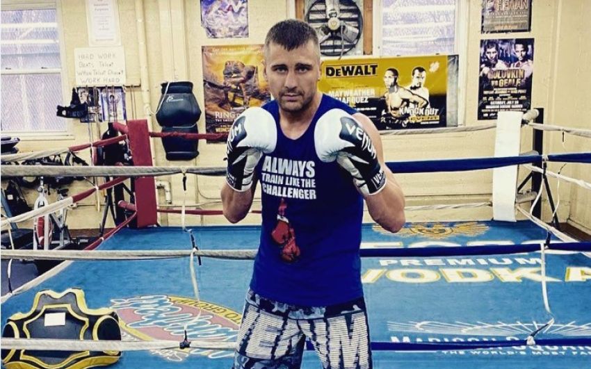 Гвоздик о бое с Бетербиевым: "Вы что, хотите, чтобы я сказал, что мой костюм для выхода на ринг весил 20 килограмм?"