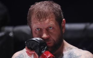 Александр Емельяненко прокомментировал потасовку с Кокляевым