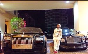 Мейвезер-младший купил подруге Rolls-Royce