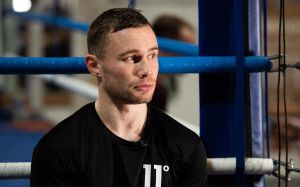 Карл Фрэмптон прокомментировал перенос боя с Херрингом