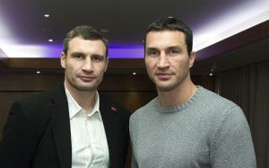 Братья Кличко и Тайсон Фьюри обменялись колкостями
