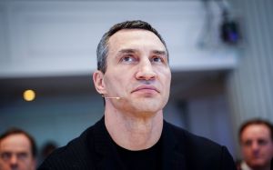 "Томас Бах служит цветам и интересам России". Кличко отреагировал на рекомендацию МОК