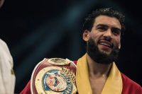 Менеджер Алимханулы отреагировал на решение Шираза отказаться от титула WBO