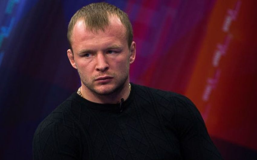 «Я полтора года ждал этого звонка». Суд разрешил Александру Шлеменко драться в США