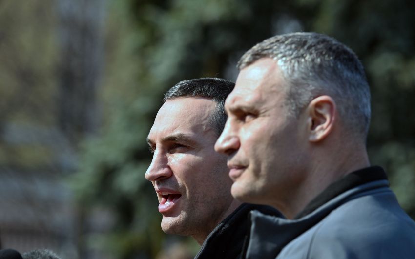 Виталий Кличко: "Отец учил нас с братом, что это большая честь для любого мужчины – отдать жизнь, защищая свою страну"