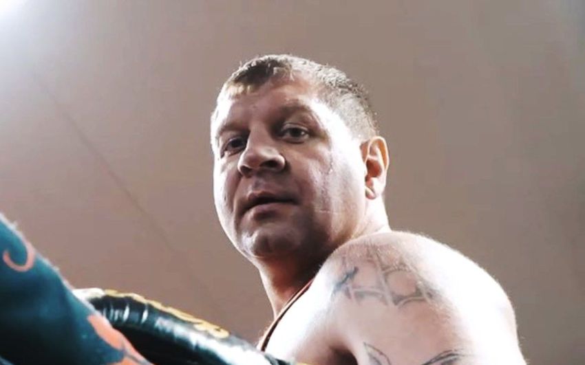 Александр Емельяненко поддержал российские власти: "Россия не начинает войны, Россия их заканчивает"