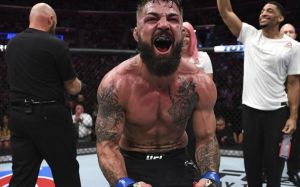 В UFC прокомментировали нашумевший дебош Майка Перри в баре