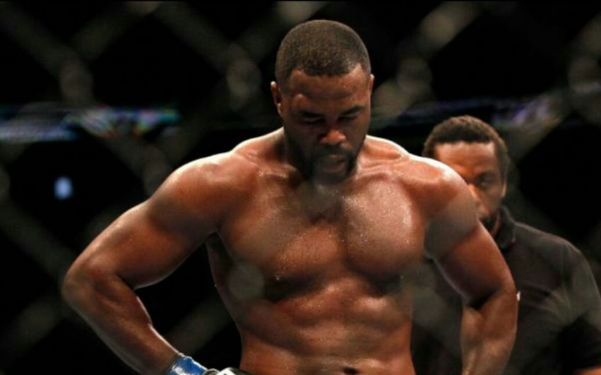 Эванс не сможет выступить на UFC 206