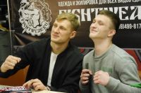 В Москве в магазине Fightwear прошла автограф-сессия Александра Волкова.