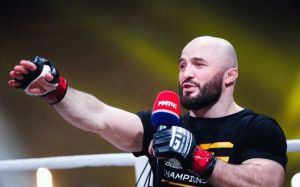 Александр Шлеменко: "Исмаилов однозначно будет сильнее, чем в бою с Минеевым"