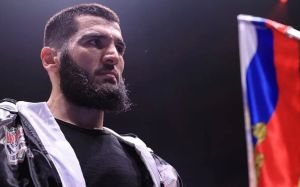 Артур Бетербиев: "Всю свою профессиональную карьеру я мечтал выступить на Родине"