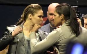Дана Уайт объясняет поспешный уход Роузи со сцены после стердауна к UFC 207 
