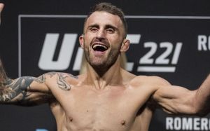 Алекс Волкановски надеется, что Макс Холлоуэй согласится подраться на UFC 243 в Австралии