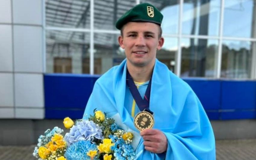 Хижняк поблагодарил пограничников и военных за возможность боксировать