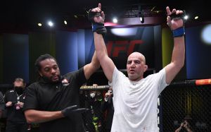 Слова Гловера Тейшейры после победы над Тиаго Сантосом на UFC on ESPN+ 40