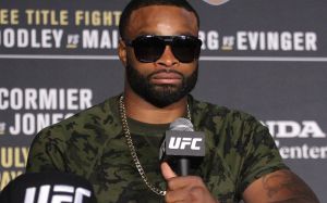 Тайрон Вудли готов драться на UFC 249: "Колби выйдет или нет?"