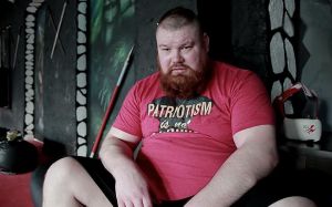 Вячеслав Дацик - о поединке с Емельяненко: "Мне кажется, у него жим-жим. Реальных боев боится"