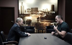 Путин поздравил Лебедева с победой в бою против Флэнэгана
