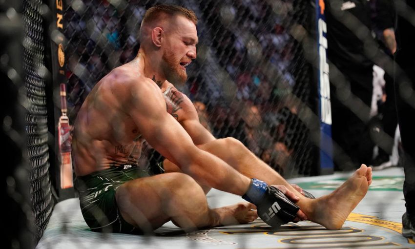 Конор МакГрегор признался, что получил перелом ноги еще до боя с Порье на UFC 264
