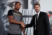 Официально: Энтони Джошуа продлил контракт с Matchroom Boxing