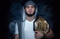 Виталий Минаков: "Махачеву еще рано драться за пояс UFC"