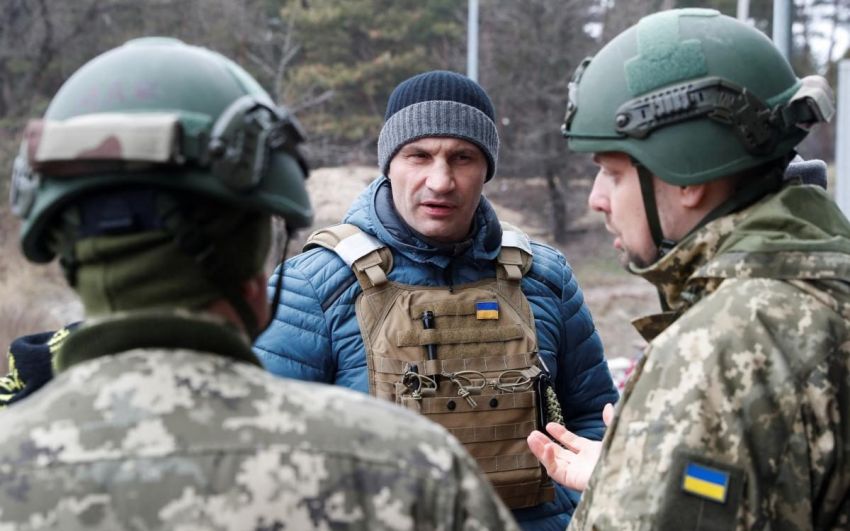 Виталий Кличко: "Если понадобится, я возьму оружие и буду защищать наши семьи, нашу страну"