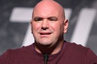 Дана Уайт раскритиковал работу рефери в главном событии UFC 208 