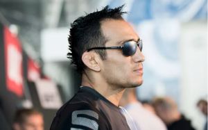 Бой Тони Фергюсон - Кевин Ли останется главным событием UFC 216