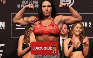 Кэт Зингано подписала контракт с Bellator