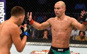 Артему Лобову пока не грозит увольнение из UFC