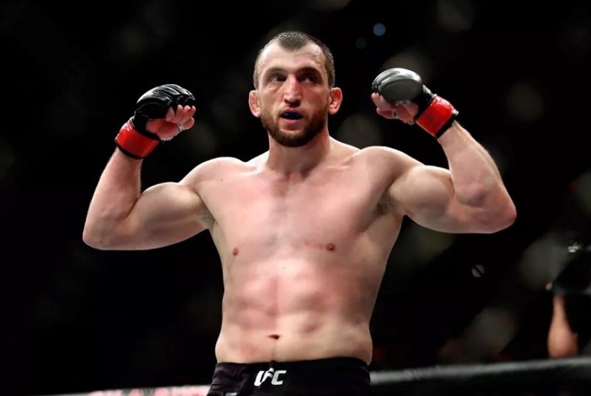 Муслим Салихов выступит на UFC 251, есть соперник