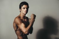 Эдди Хирн и Matchroom Boxing подписали контракт с восходящей звездой из Австралии