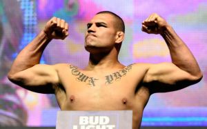 Кейн Веласкес может вернуться на турнире UFC 226 в полутяжелом весе