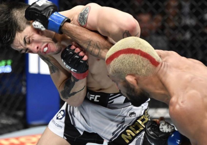 Дейвисон Фигейреду возвратил себе титул UFC, одолев Брэндона Морено
