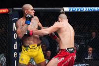 Видео боя Алекс Перейра – Иржи Прохаска UFC 295