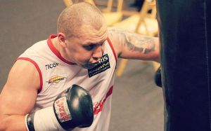 Чемпион мира по версии WBO в первом тяжелом весе поляк Кшиштоф Гловацки заявил, что готов провести бой в Украине.